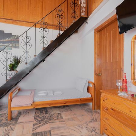 Agnadi Sea View Apartments 阿利卡纳斯 外观 照片